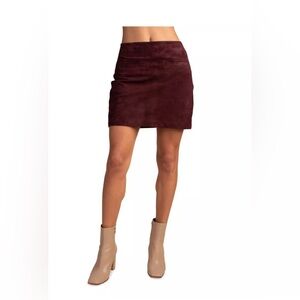 Trina Turk Suede Pencil Burgundy Mini Skirt, Sz 6 100% Goat Leather